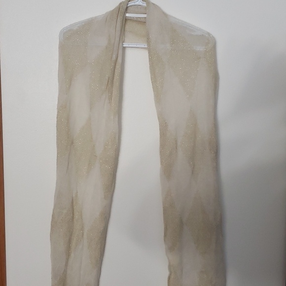 Banana Republic Scarf - Picture 4 of 5